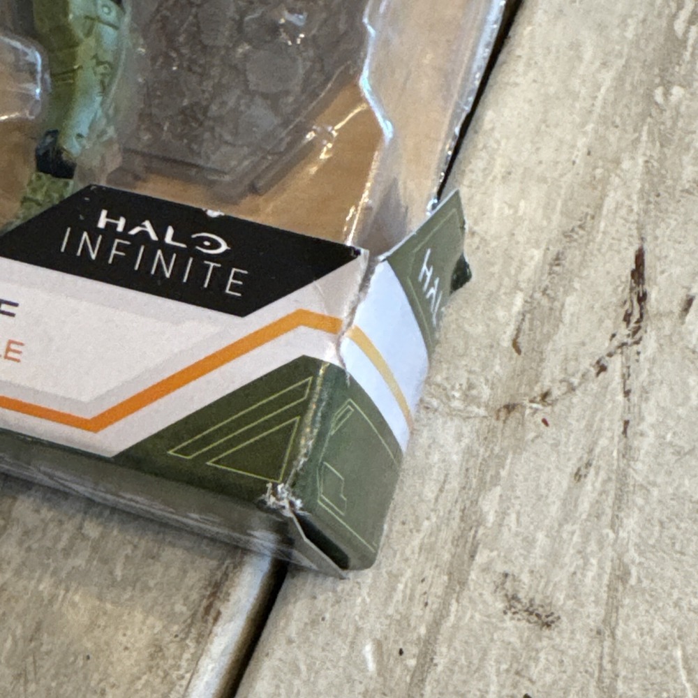 Halo Infinite Master Chief Figure 4.5" Assault Rifle-Series 2 New Box Damaged - Picture 6 of 13